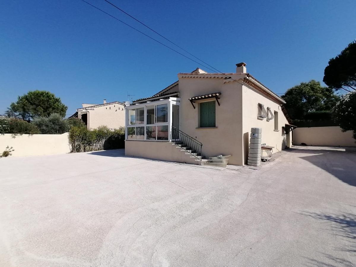 Pujaut Villa Kps מראה חיצוני תמונה